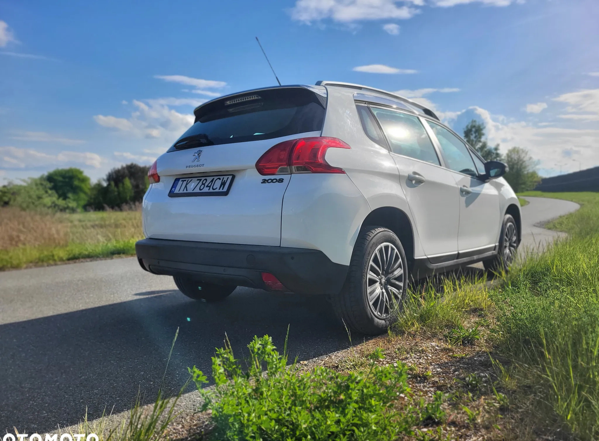 Peugeot 2008 cena 34700 przebieg: 112000, rok produkcji 2014 z Kielce małe 154